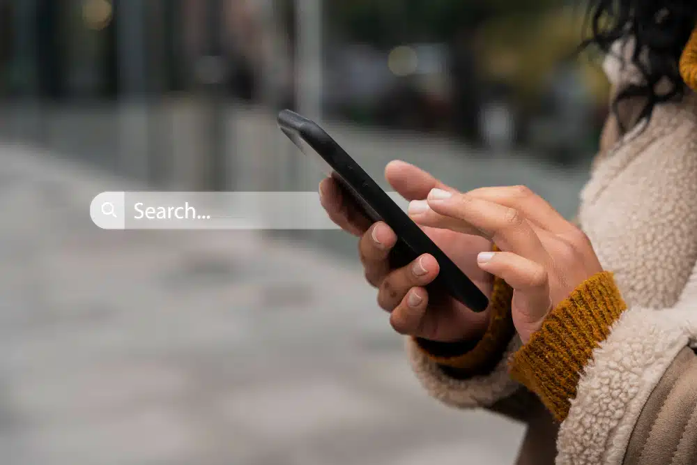 No universo do SEO, uma expressão aparece cada vez mais em reuniões, relatórios e estratégias: intenção de busca. Mas o que esse termo realmente significa?